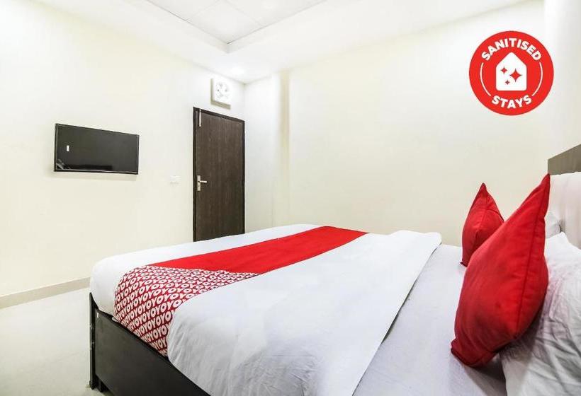 Oyo 15673 Hotel Lotus Inn