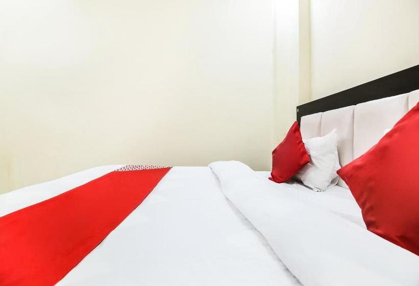 Oyo 15673 Hotel Lotus Inn