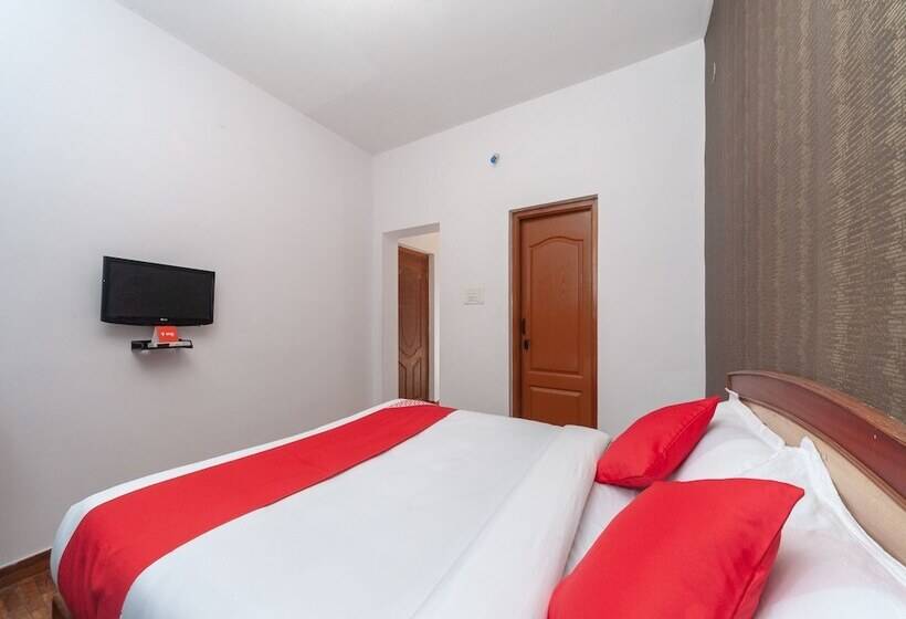 Oyo 16645 Hotel Grand Palace