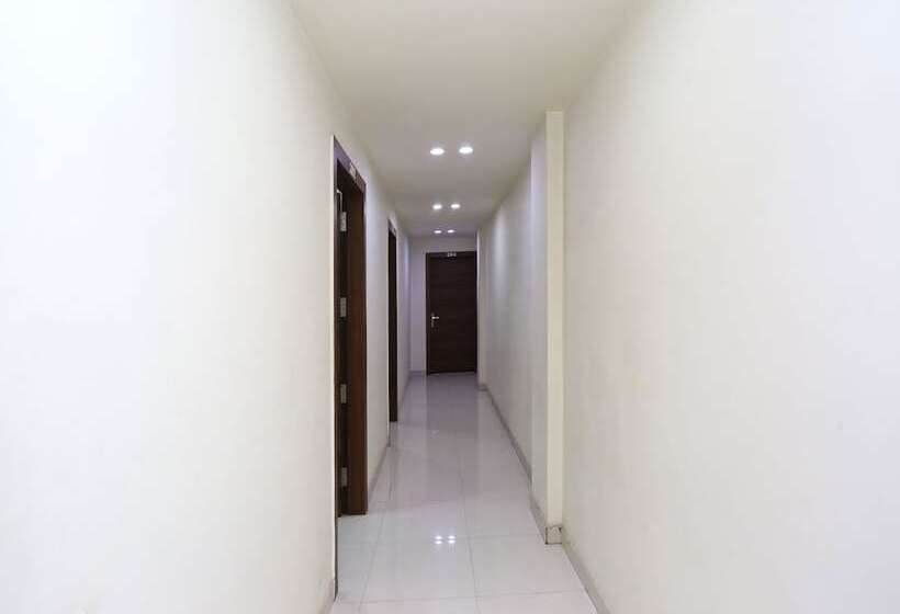 Oyo 17280 Hotel Shivaay