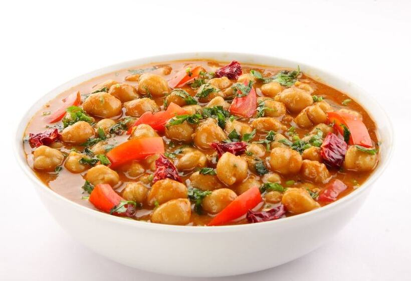 Oyo 22040 Hotel Central Plaza