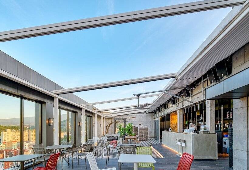 酒店 Alice And Trunk