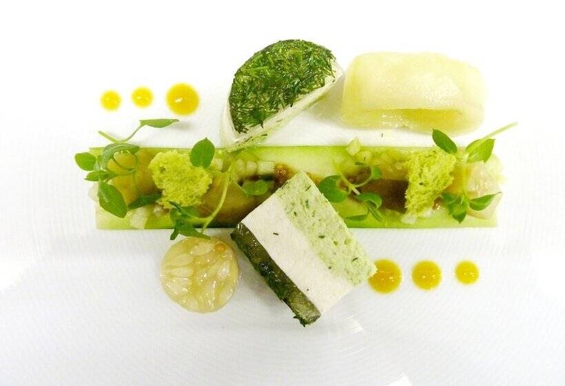 Отель Gasthof Goldener Hahn