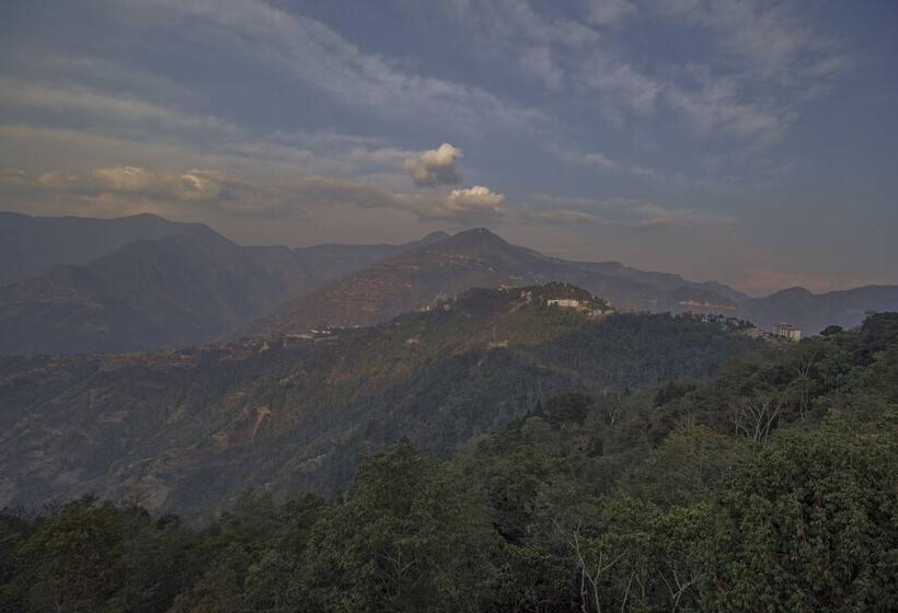 فندق Local Connection  Blue Sapphire