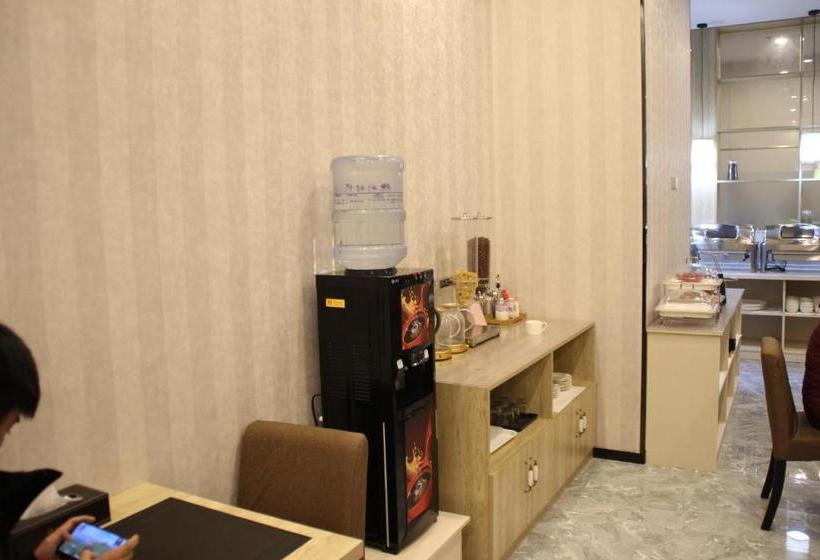 בית מלון כפרי N33  Huai An Bochishan Park Branch