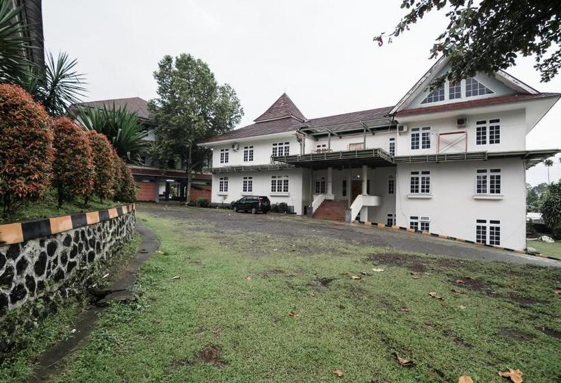 酒店 Reddoorz Syariah Near Taman Wisata Matahari