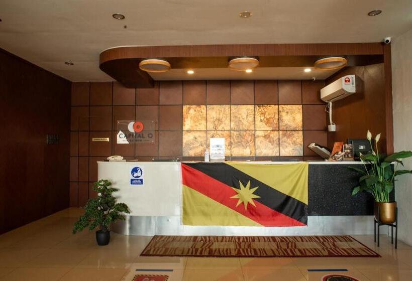 فندق Capital O 90083 Riverfront Inn