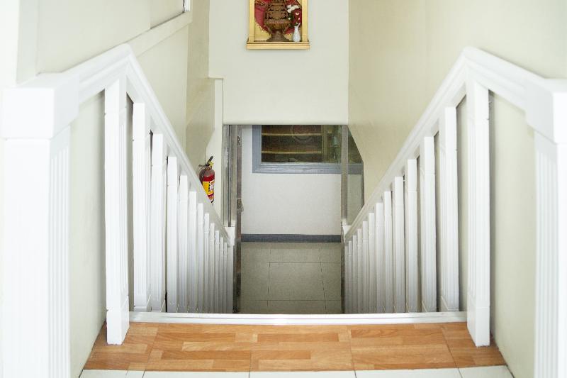 Oyo 137 Residencia Rsy Condotel