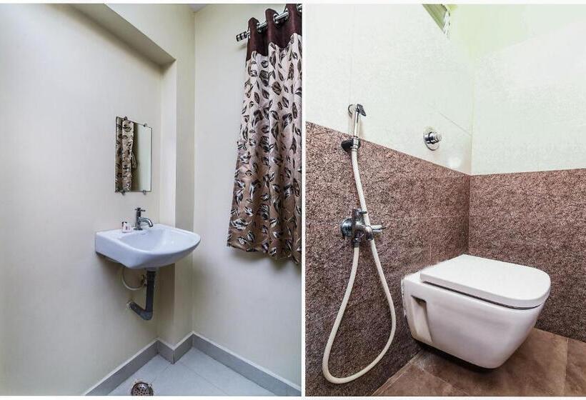 Oyo 27635 Hotel Haripriya