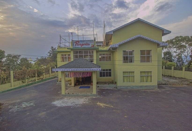 Oyo 28084 Hotel Pangolin