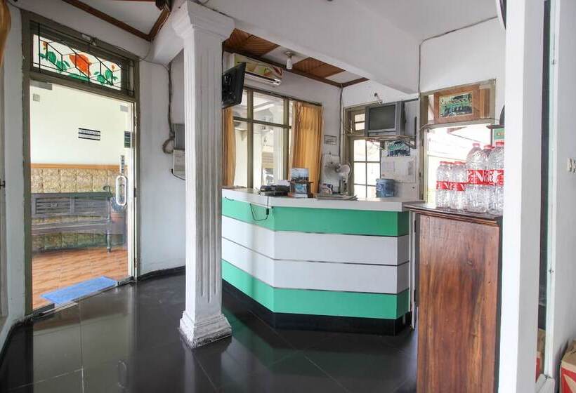 膳宿费 Reddoorz Near Rs Sarjito Yogyakarta 2