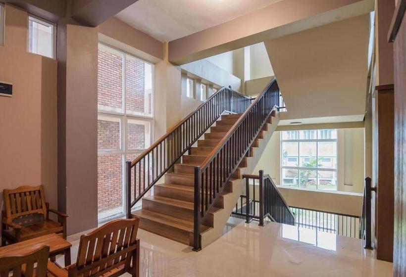 펜션 Reddoorz Syariah @ Cisarua Puncak Bogor