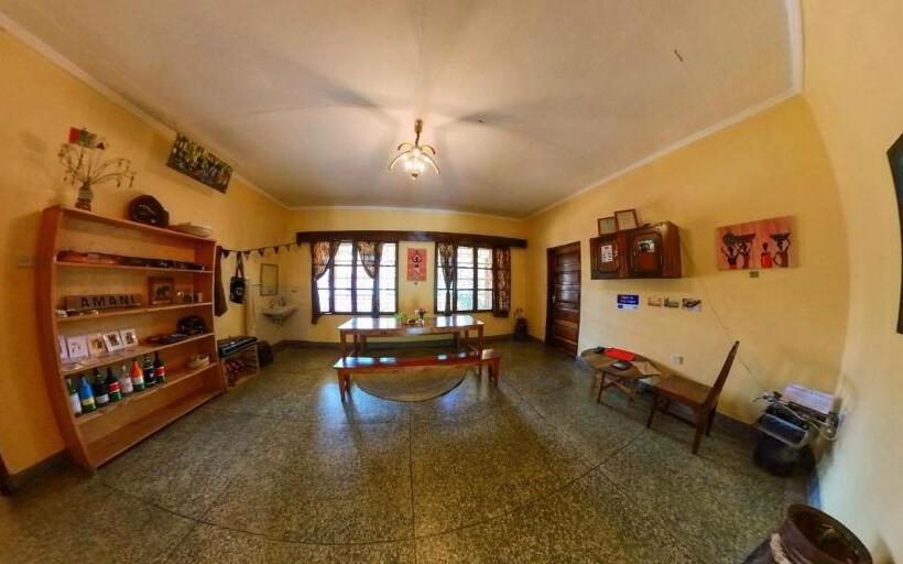 ユースホステル Kiwavi Home