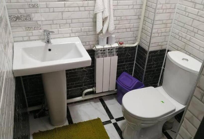 تختخواب و صبحانه Guest House Nuri