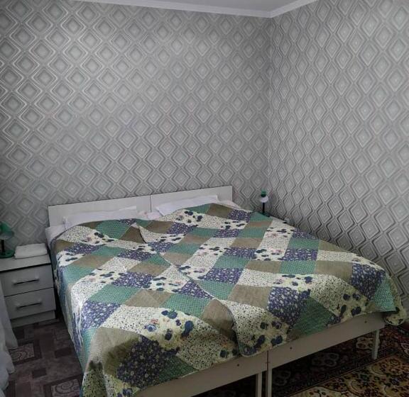 تختخواب و صبحانه Guest House Nuri