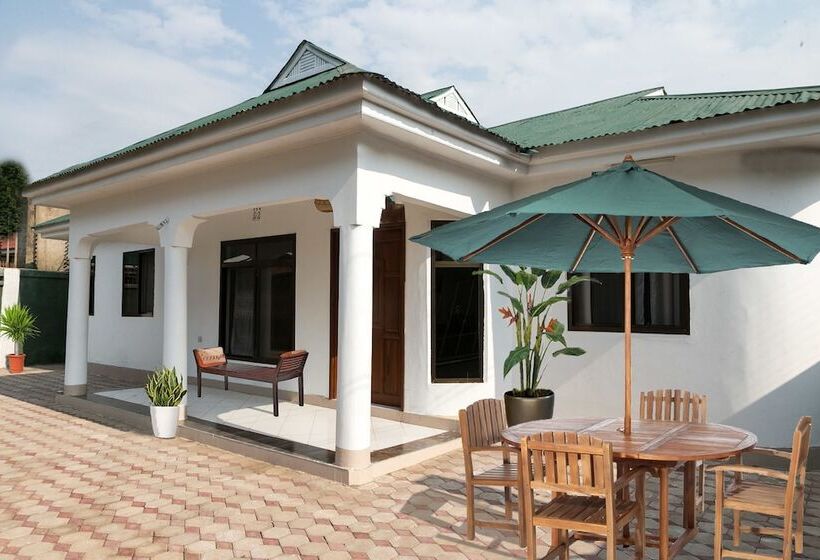 تختخواب و صبحانه Mama Wilsen House