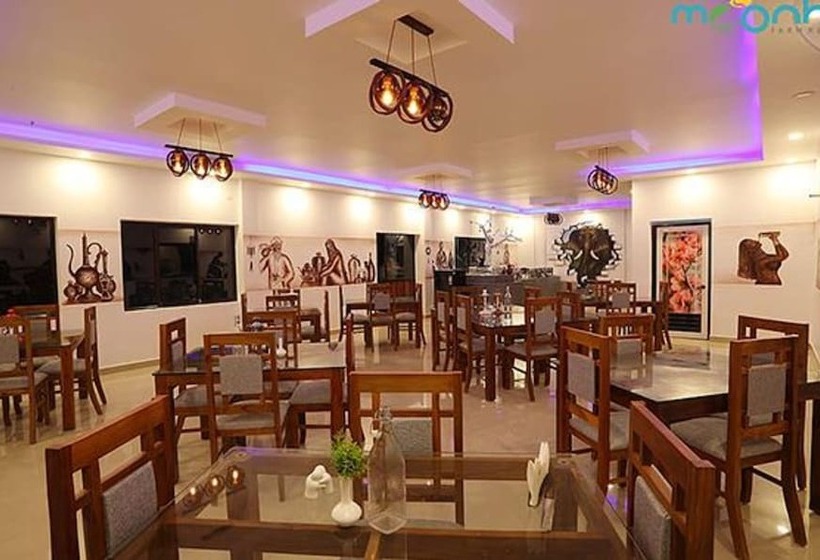 Fabhotel Prime Moon Hill Resorts