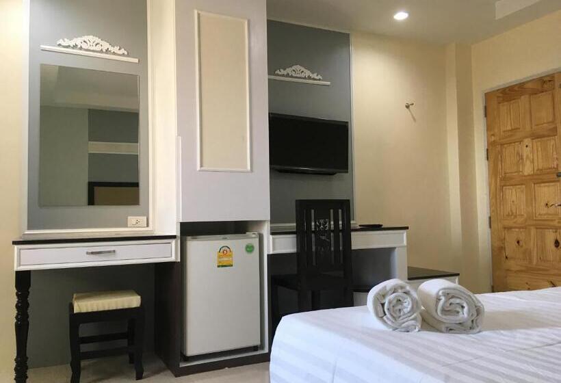 ホテル Boonbundal