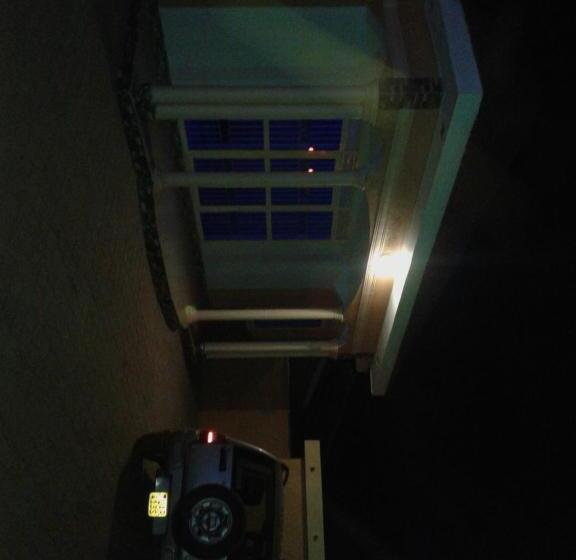 هتل Freedom Guest House