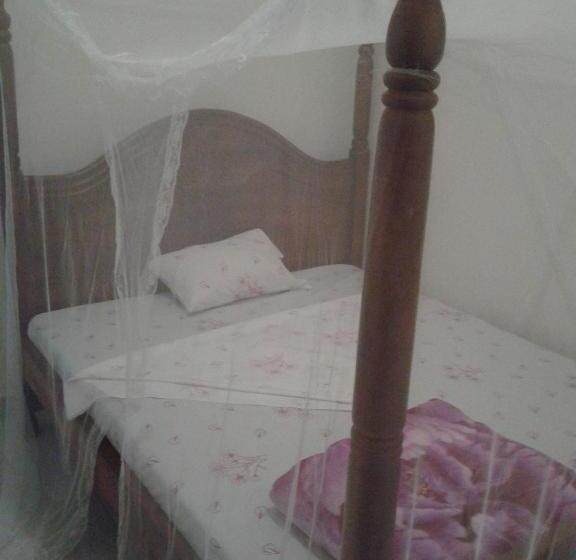 هتل Freedom Guest House