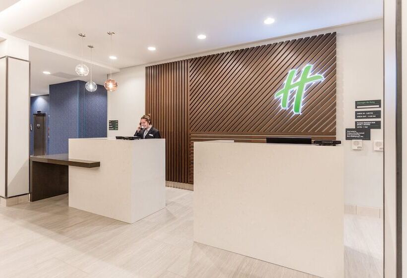 فندق Holiday Inn & Suites Cedar Falls Waterloo Event Ctr, An Ihg