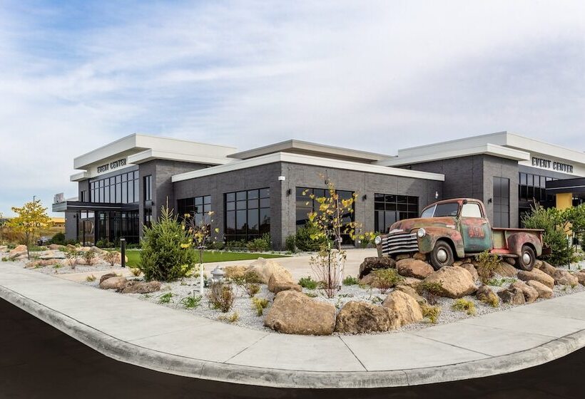 فندق Holiday Inn & Suites Cedar Falls Waterloo Event Ctr, An Ihg