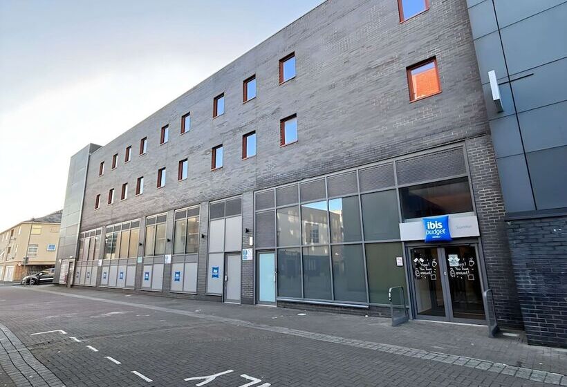 ホテル Ibis Budget Swindon