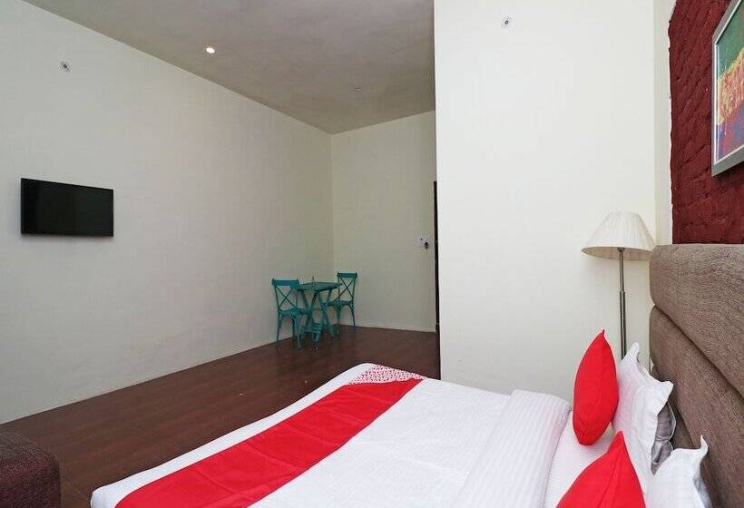 בית מלון כפרי Oyo 22298 Mannat Farms