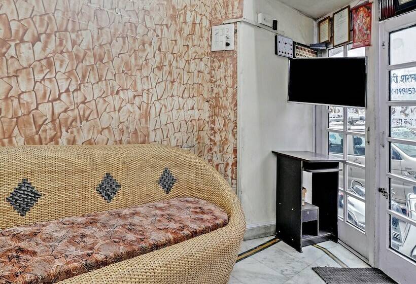 فندق Oyo 24244 Chamunda View