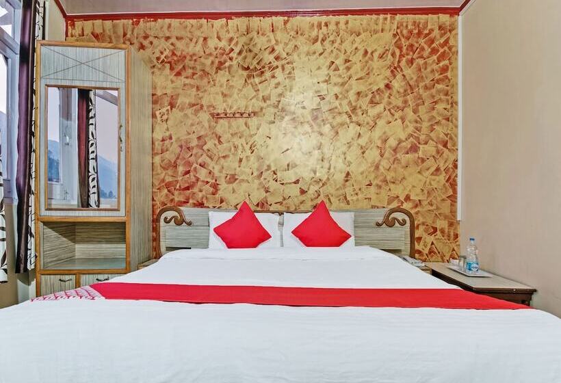 فندق Oyo 24244 Chamunda View