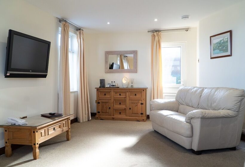 فندق The Olde Ship Inn