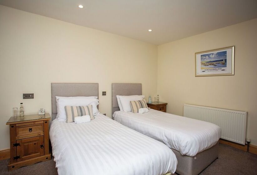 فندق The Olde Ship Inn