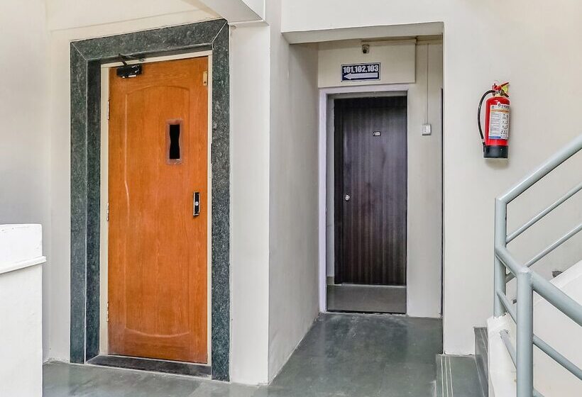 Oyo 24143 Flagship Hotel Blue Orchid