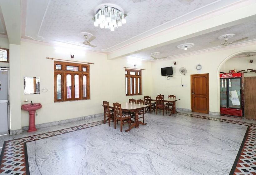 Oyo 24319 Hotel Geetanjali Resort