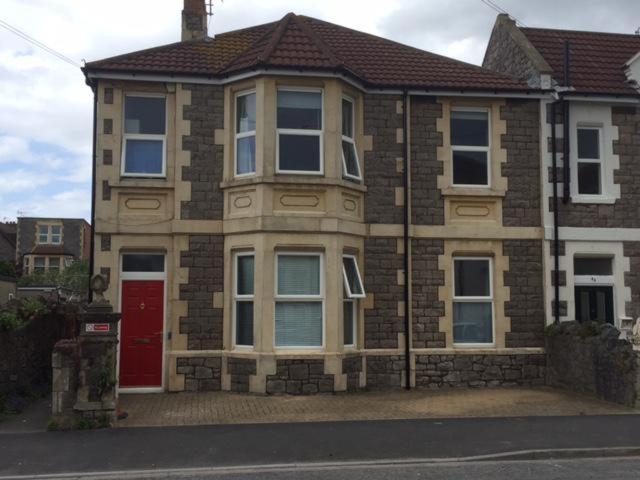 پانسیون Eastington House