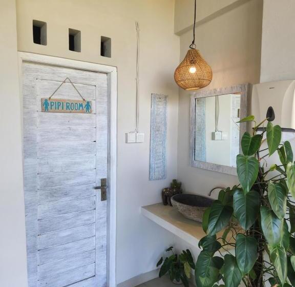 ユースホステル Bagus Ink Surf Camp