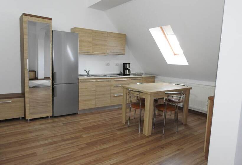 ベッドアンドブレックファースト Hb Brilliant