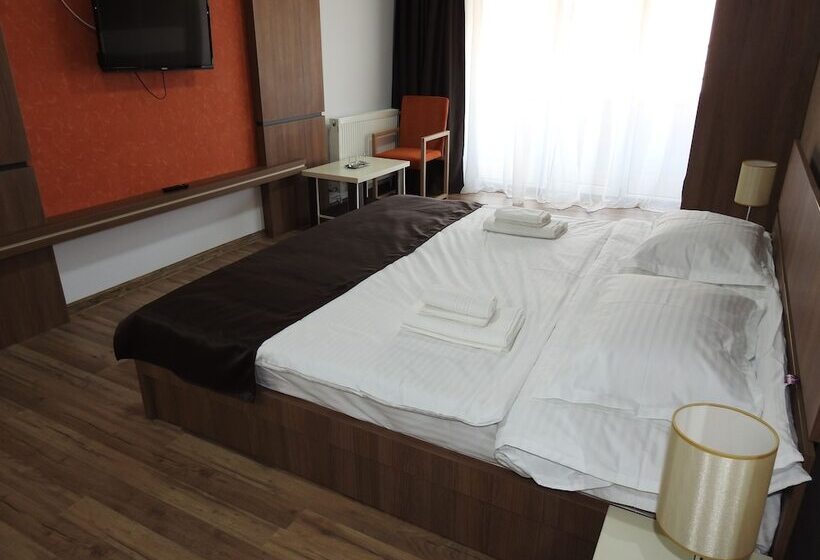 ベッドアンドブレックファースト Hb Brilliant