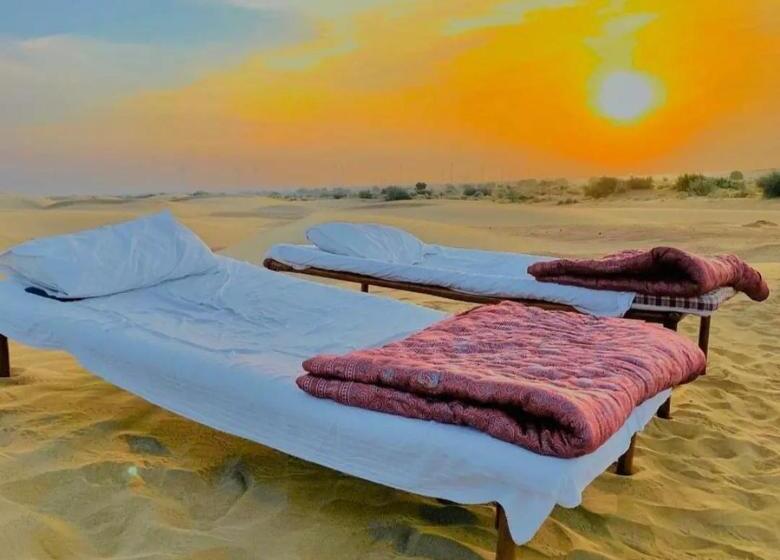 تختخواب و صبحانه Mirvana Guest House & Camel Safari