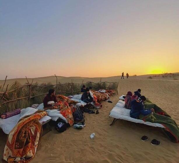 تختخواب و صبحانه Mirvana Guest House & Camel Safari