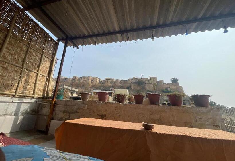 تختخواب و صبحانه Mirvana Guest House & Camel Safari