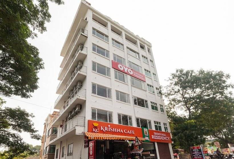 Отель Capital O Srinivasa Residency
