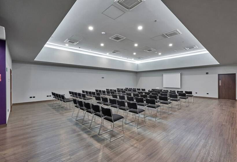 בית מלון כפרי City Express By Marriott Tapachula