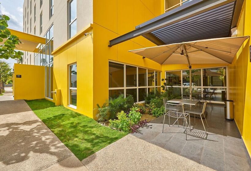 בית מלון כפרי City Express By Marriott Tapachula