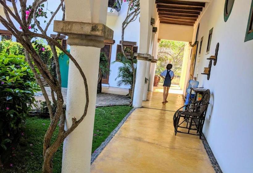 فندق Hacienda Eden