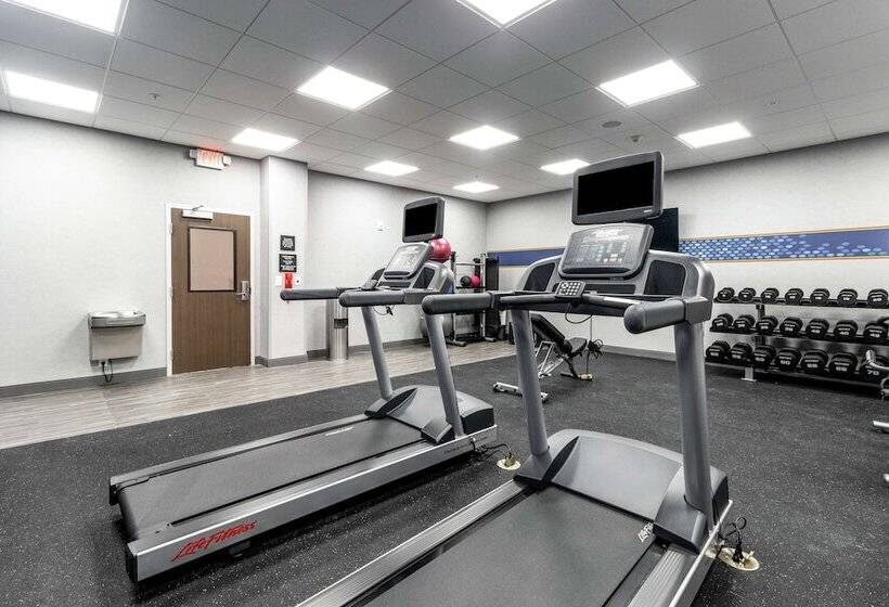 فندق Hampton Inn Locust Grove