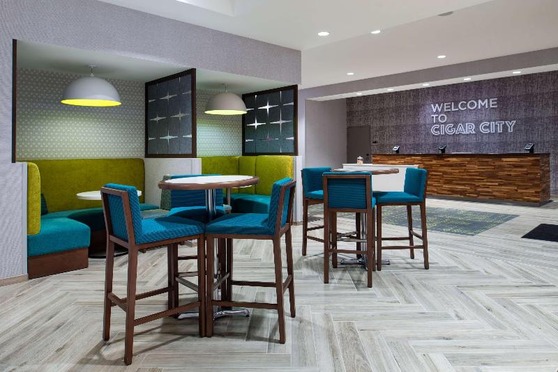 فندق Home2 Suites By Hilton Tampa Downtown Channel District