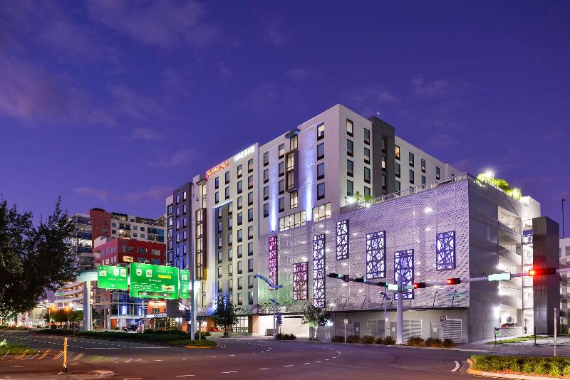 فندق Home2 Suites By Hilton Tampa Downtown Channel District