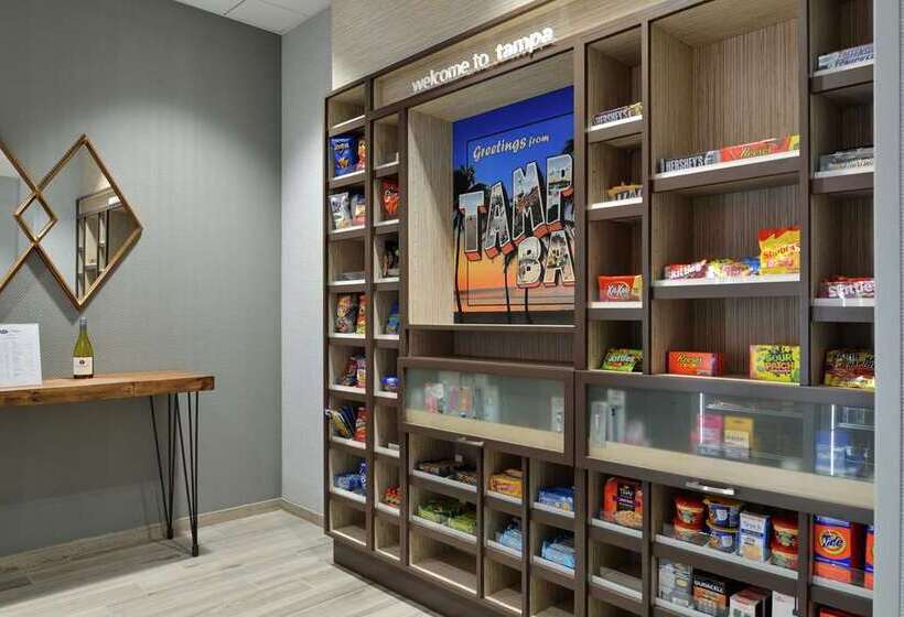 فندق Home2 Suites By Hilton Tampa Downtown Channel District