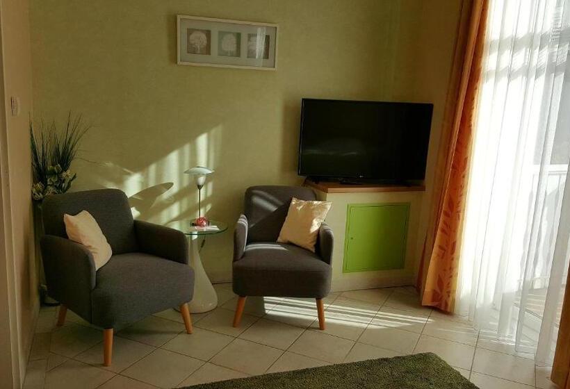 בית מלון כפרי Hotwagner